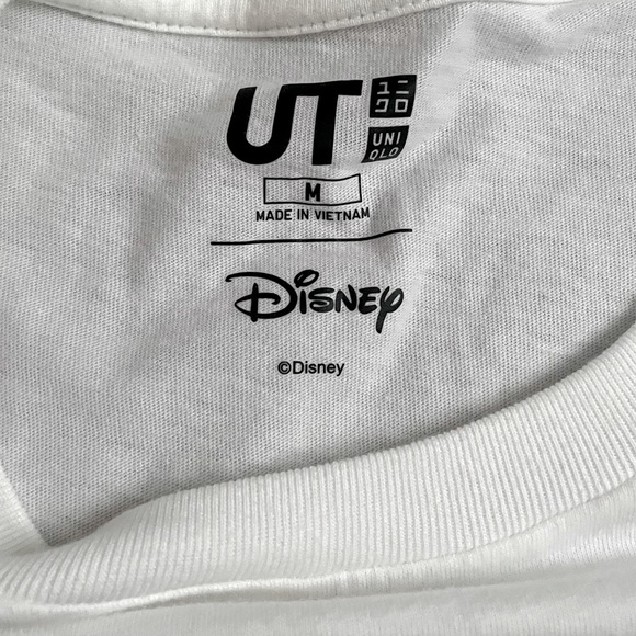 Uniqlo x Disney Mickey Mouse Pocket Tee - Picture 3 of 3